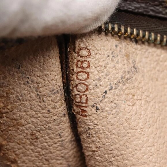 LOUIS VUITTON Monogram Poche Toilette 15 Pouch M47546 LV Auth 139378 - Picture 12 of 16